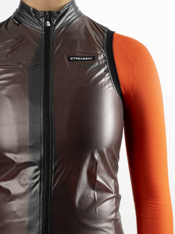 CHALECO FEM BUSTI - NEGRO